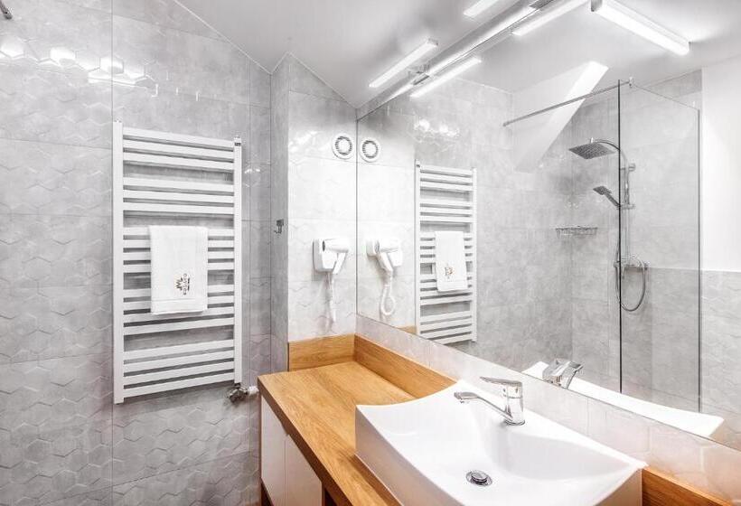 פנסיון Solavo Home&travel