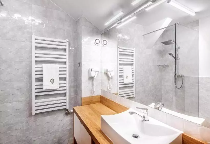 Majatalo Solavo Home&travel