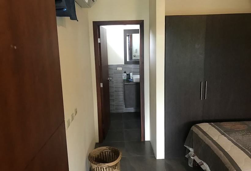 The Heights, Villa #2   Montañita