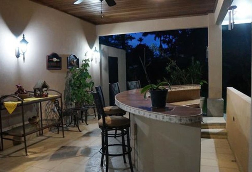 Agua Milagrosa Villa