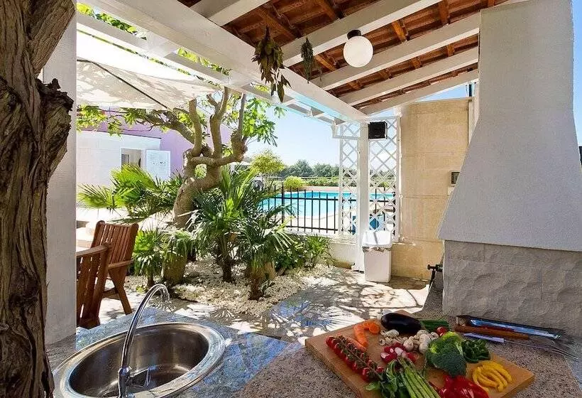 Astinian Apartments Jadranka