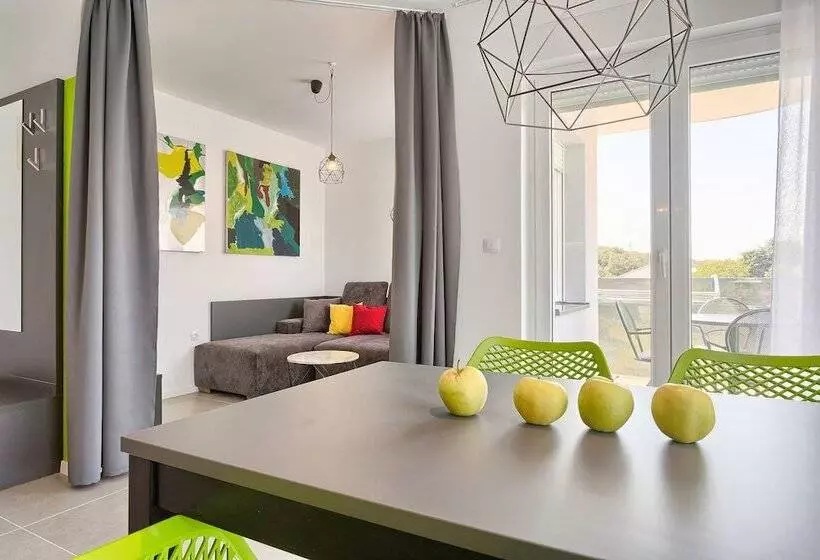 Astinian Apartments Jadranka