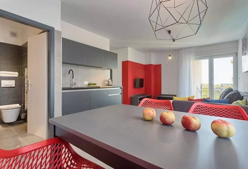 Astinian Apartments Jadranka