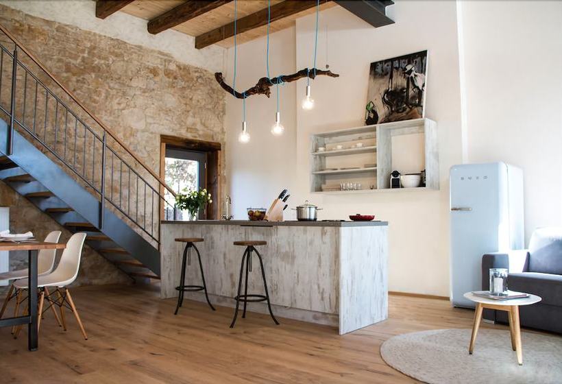 Baumgartners Dreiseithof Historisch, Modern, Zentral