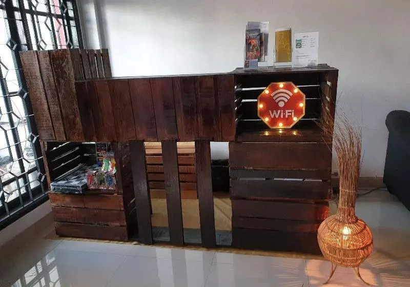 تختخواب و صبحانه 360 Homestay Padang