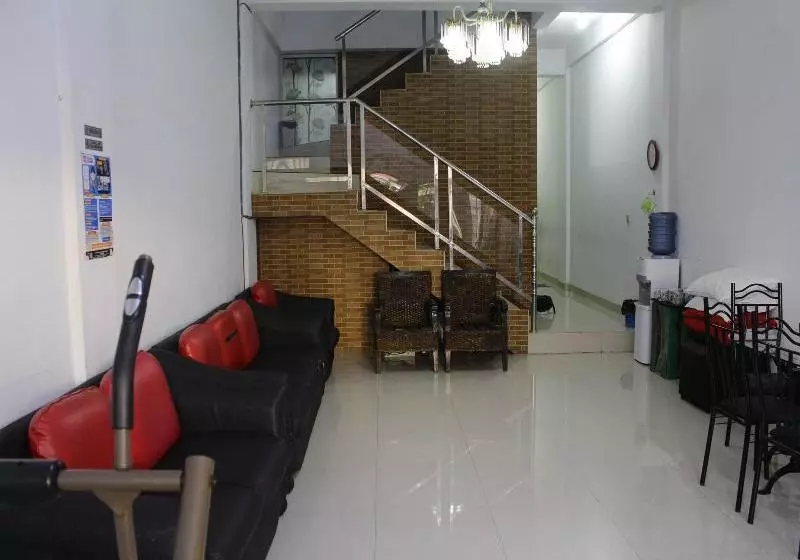 تختخواب و صبحانه 360 Homestay Padang