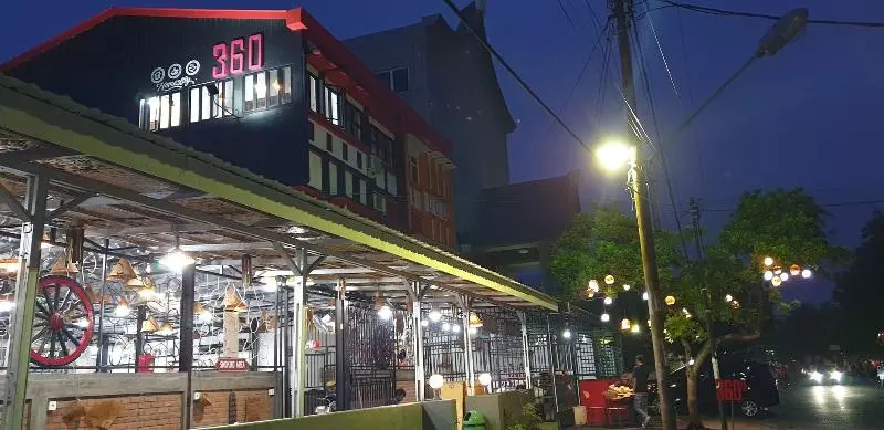 تختخواب و صبحانه 360 Homestay Padang