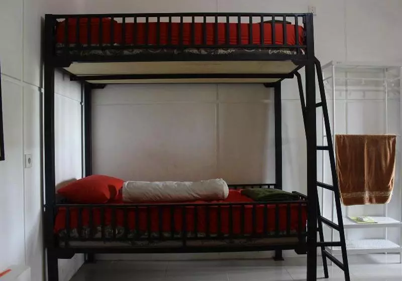 تختخواب و صبحانه 360 Homestay Padang