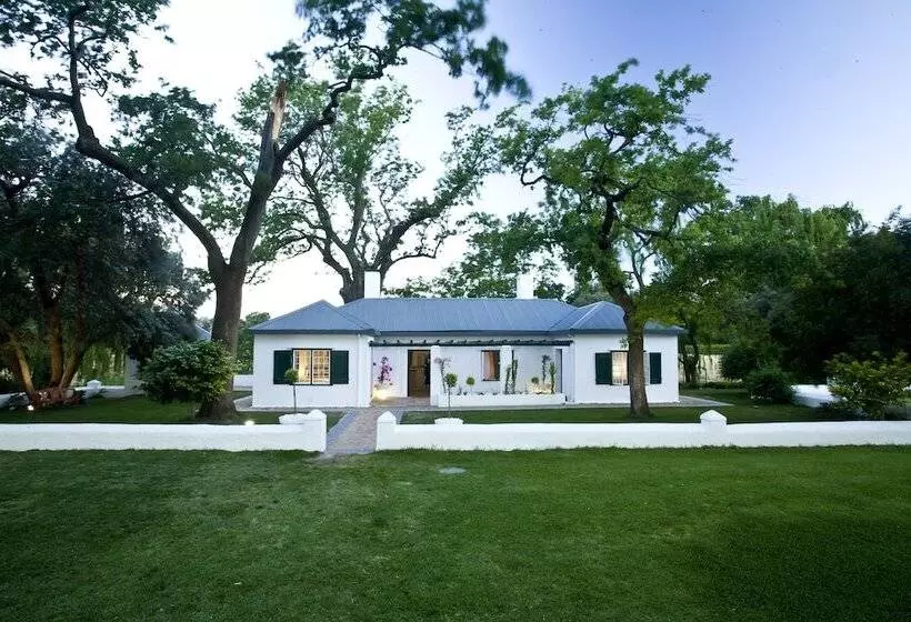 Aamiaismajoitus (B&B) Allee Bleue Hospiltality