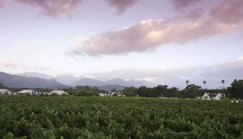 Aamiaismajoitus (B&B) Allee Bleue Hospiltality