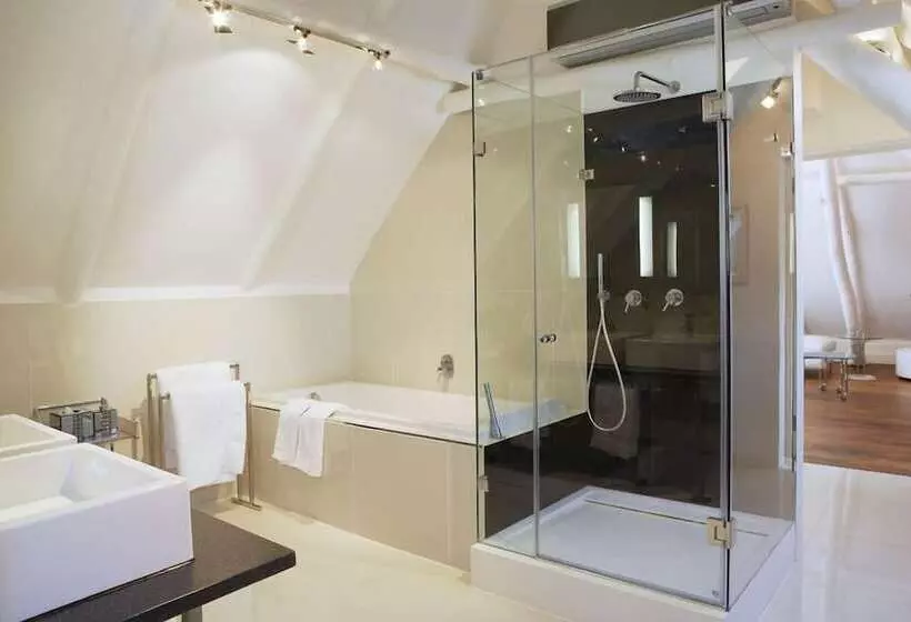 Aamiaismajoitus (B&B) Allee Bleue Hospiltality