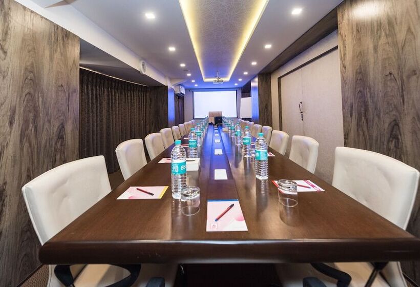 Hotel Anthurium Circle