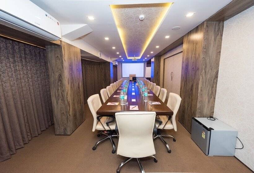 Hotel Anthurium Circle