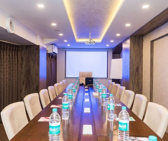 Hotel Anthurium Circle