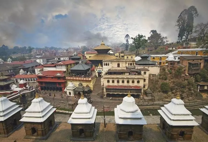 هتل Kailash Kuti Inn