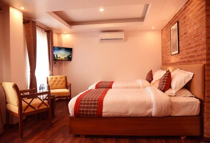 هتل Kailash Kuti Inn