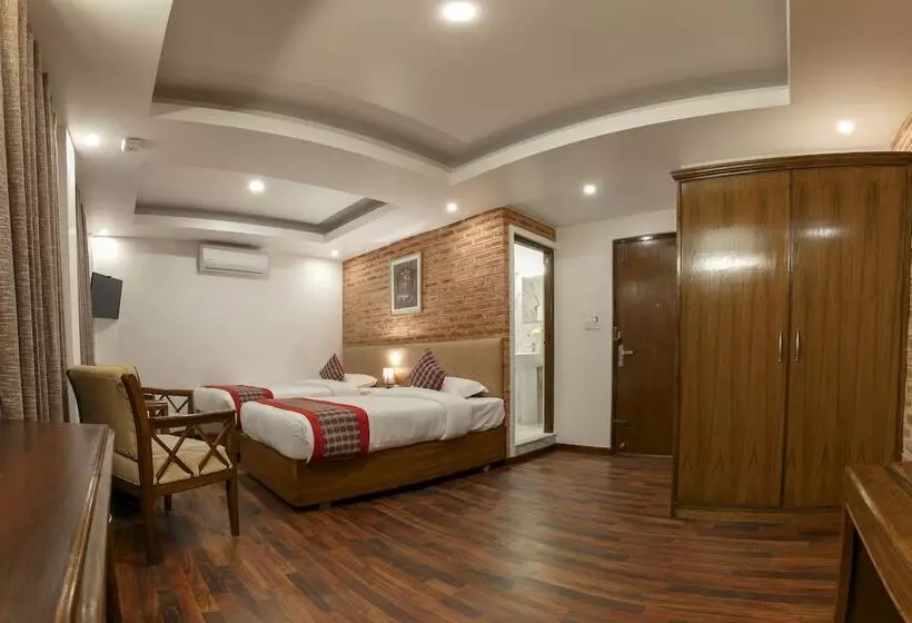 هتل Kailash Kuti Inn