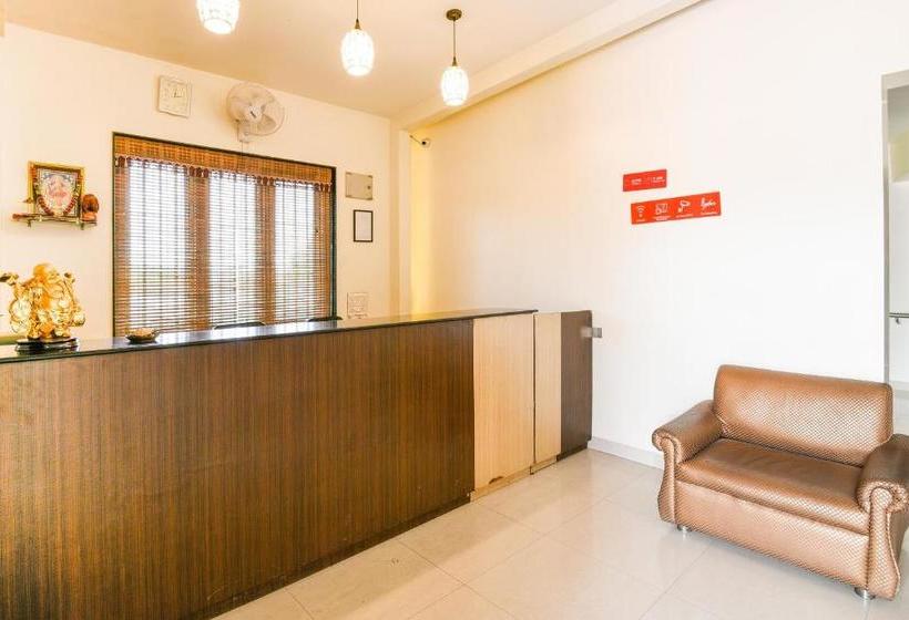 호텔 Nandini By Oyo Rooms