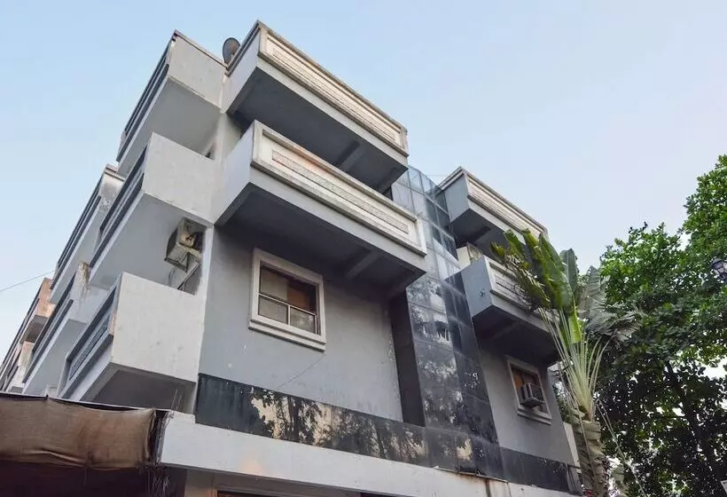 Hotelli Nikhil Garden By Oyo Rooms