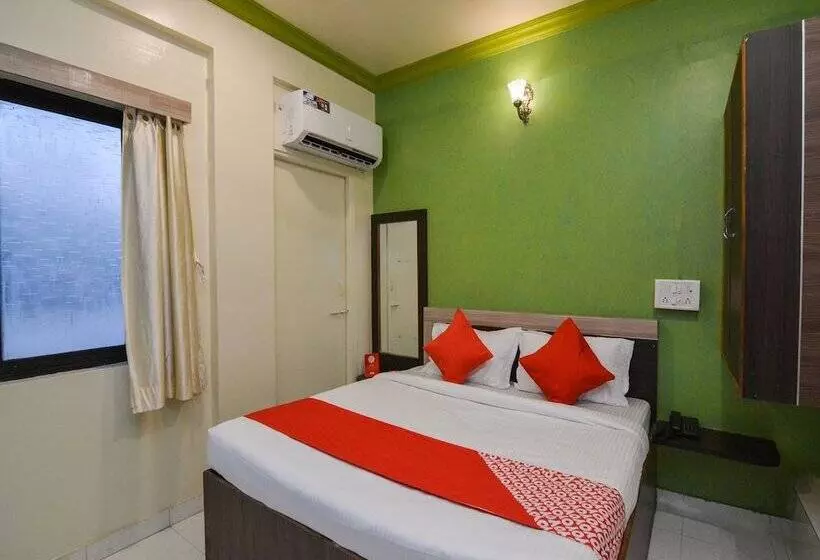 Hotelli Nikhil Garden By Oyo Rooms