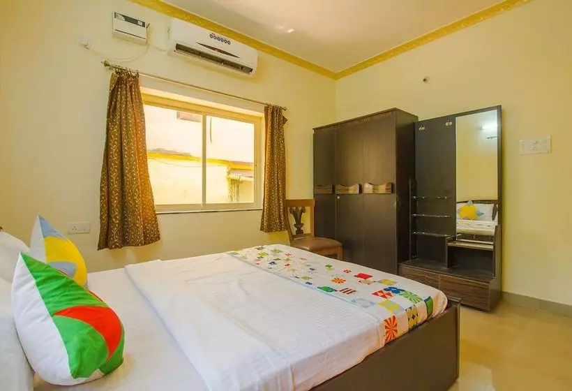 Oyo Home 18655 Spacious 3bhk