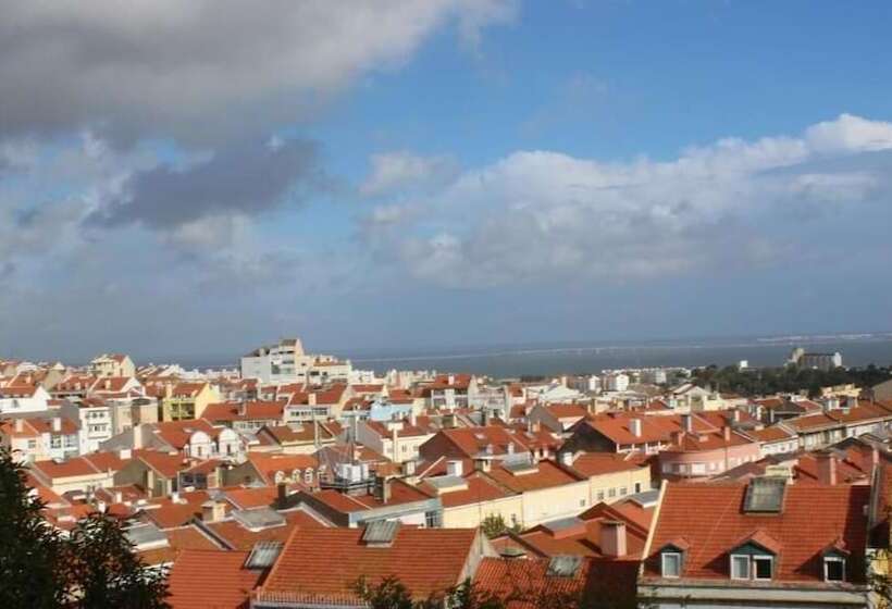 Sweet Dreams Rooms   Hostel