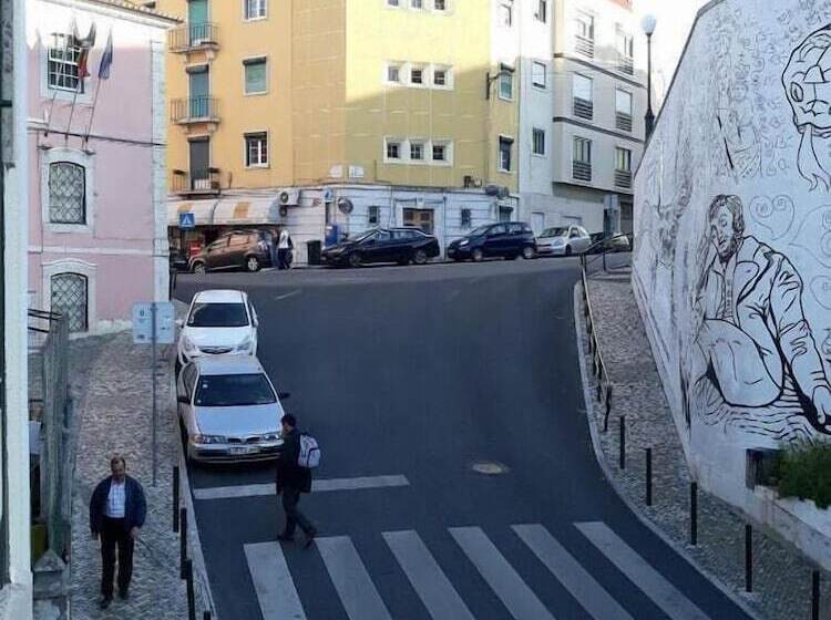 Sweet Dreams Rooms   Hostel