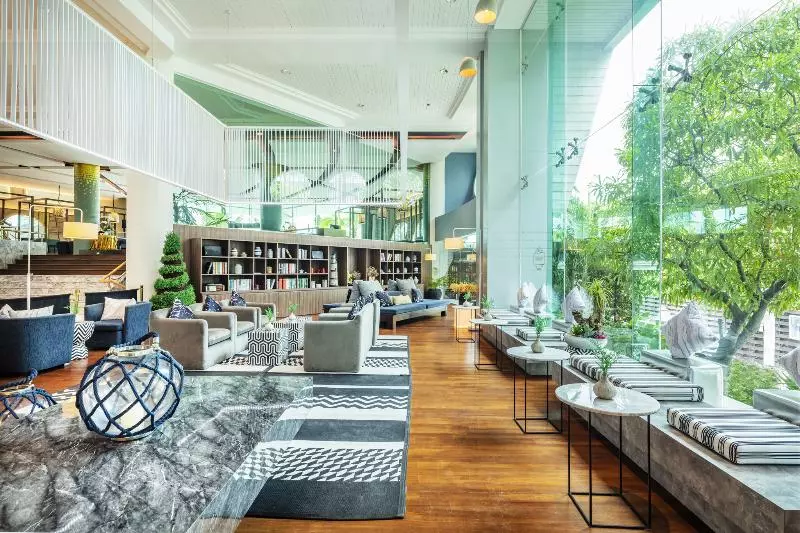 A One The Royal Cruise Hotel Pattaya   Sha Extra Plus