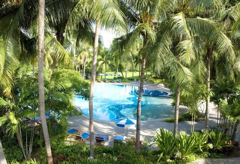 호텔 Lake View Resort & Golf Club