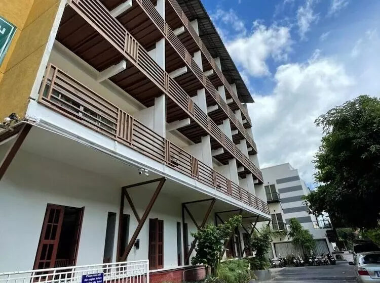 Prince Hotel Chiang Mai