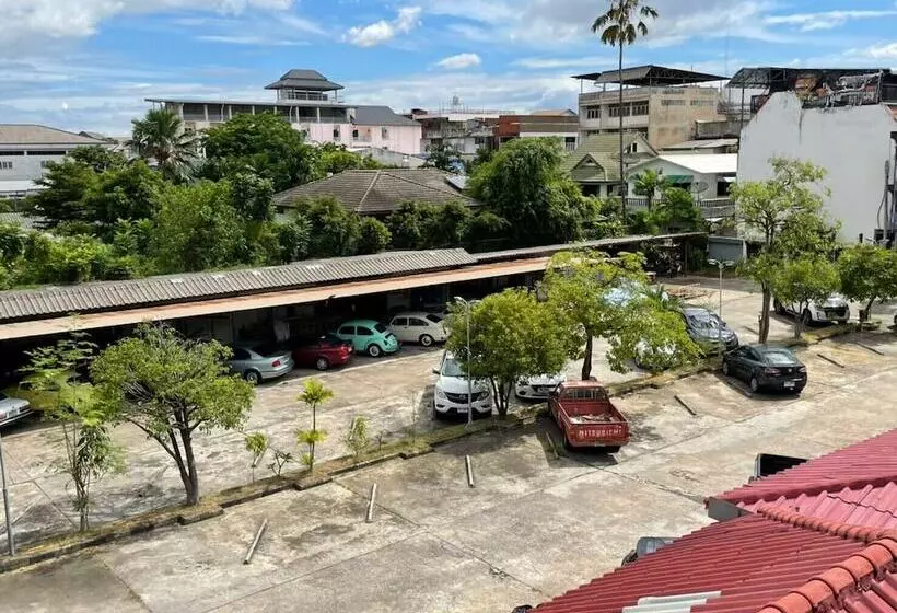 Prince Hotel Chiang Mai