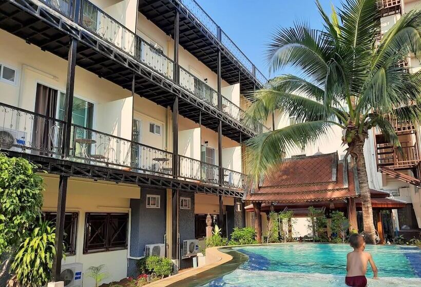 Prince Hotel Chiang Mai