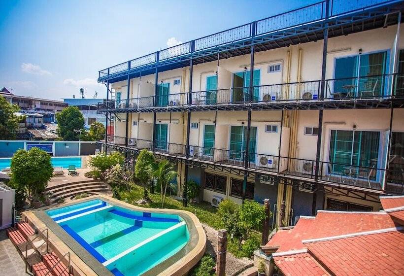 Prince Hotel Chiang Mai