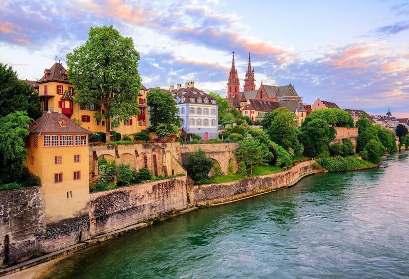 هتل Radisson Blu , Basel