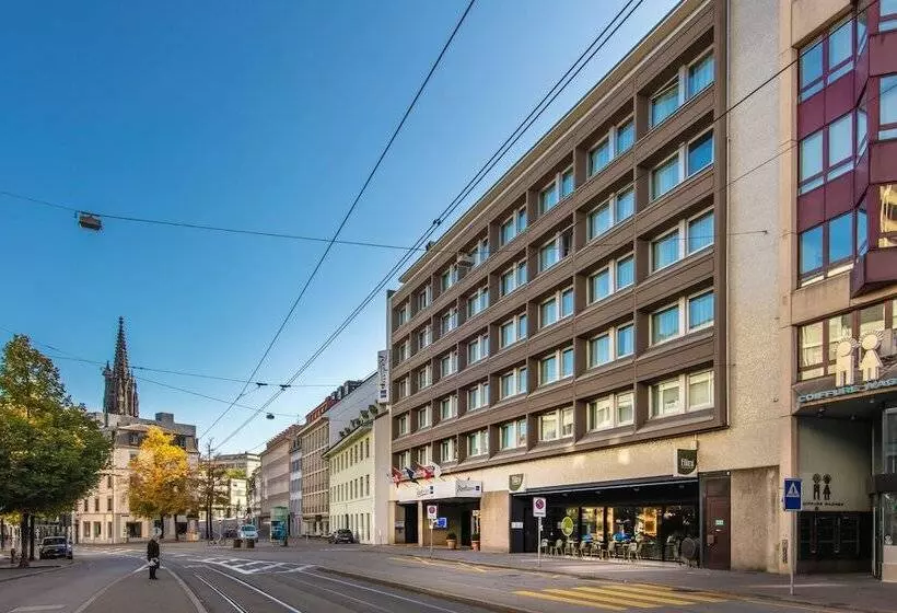 ホテル Radisson Blu , Basel