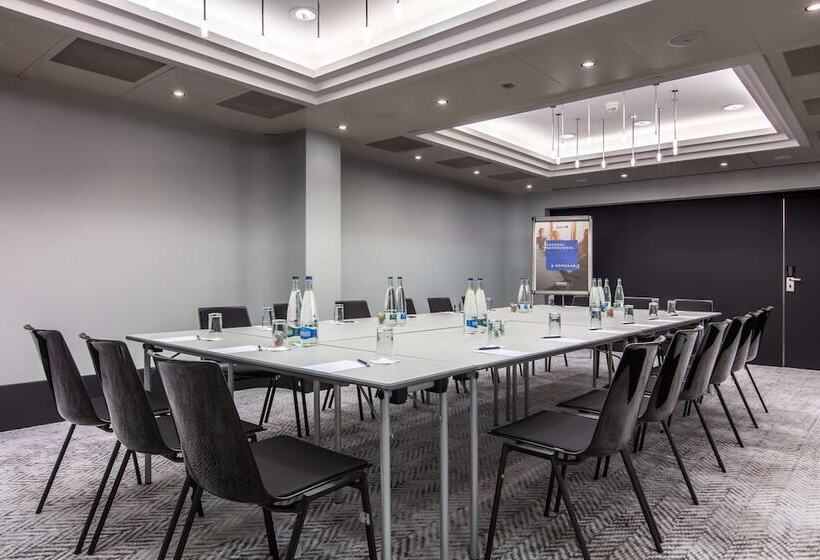 Hotell Radisson Blu , Basel