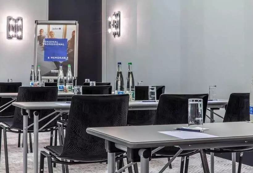 ホテル Radisson Blu , Basel