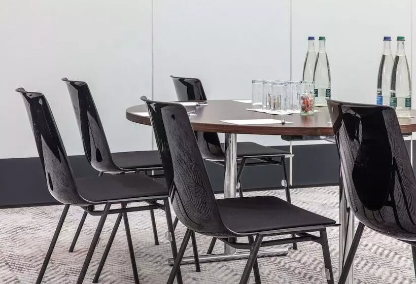 ホテル Radisson Blu , Basel