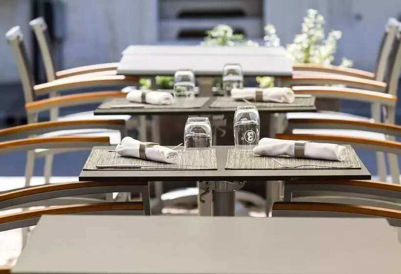 ホテル Restaurant Resslirytti