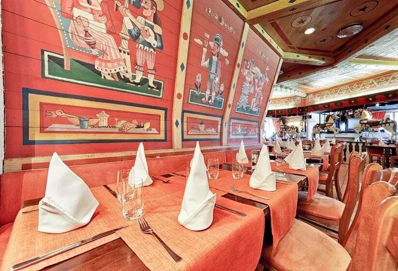 ホテル Restaurant Resslirytti