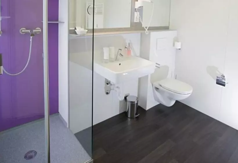 ホテル Restaurant Resslirytti