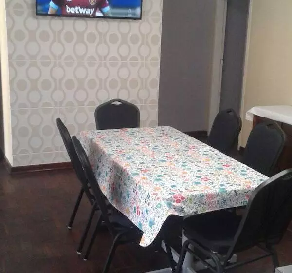 تختخواب و صبحانه Acacia Guesthouse