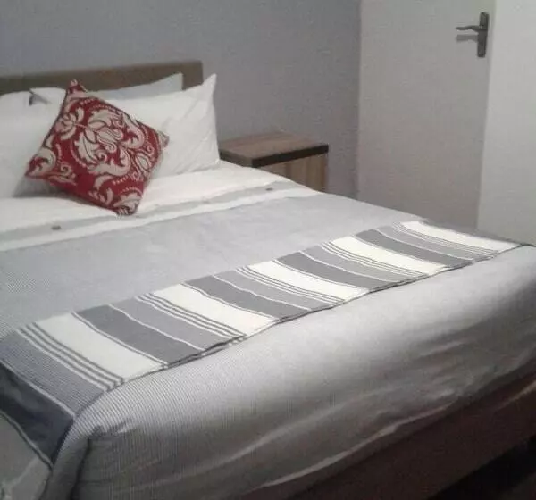 تختخواب و صبحانه Acacia Guesthouse