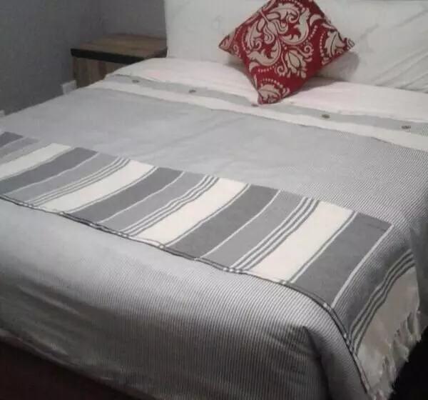 تختخواب و صبحانه Acacia Guesthouse