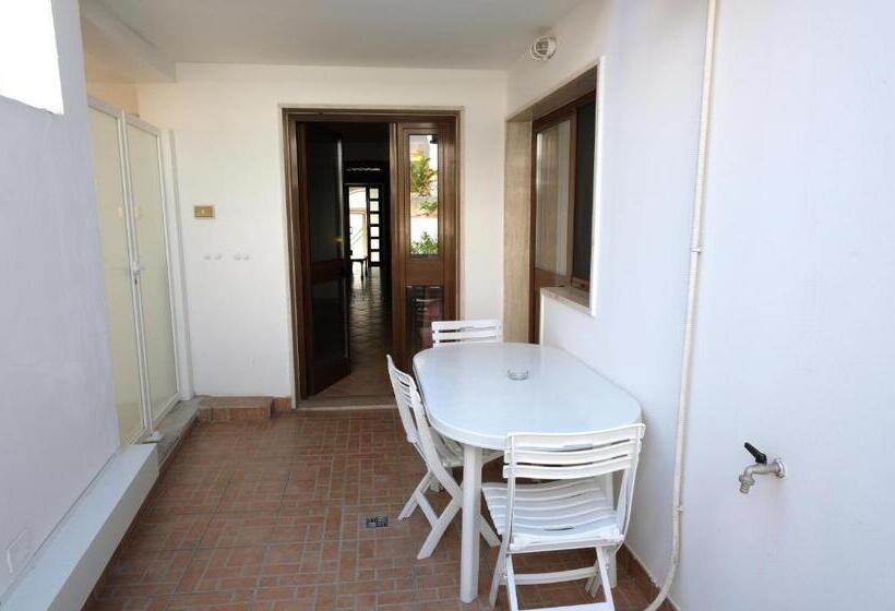 ベッドアンドブレックファースト Ugento Dimora