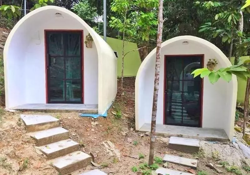 ホテル Eco Capsule Resort