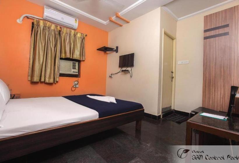 בית מלון כפרי Srm Central Park