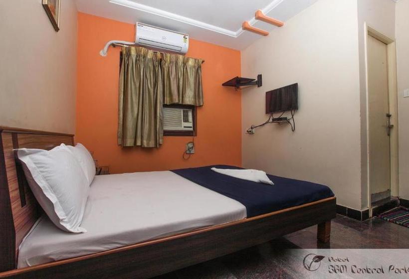 בית מלון כפרי Srm Central Park