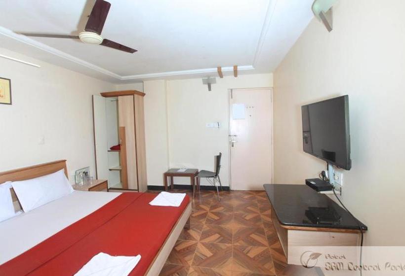 בית מלון כפרי Srm Central Park