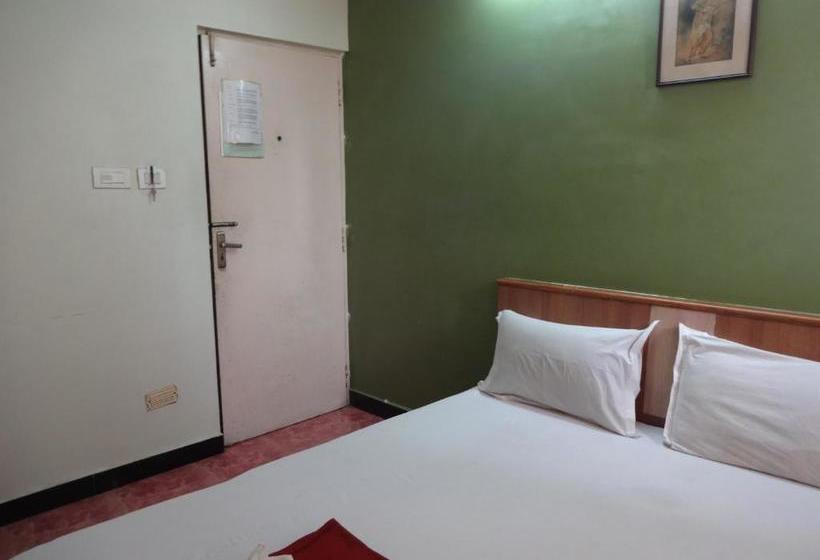 בית מלון כפרי Srm Central Park